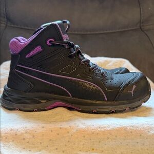 Puma Safety Womens Mid Stepper 2.0
Composite Toe Black Lavender size 7.5
